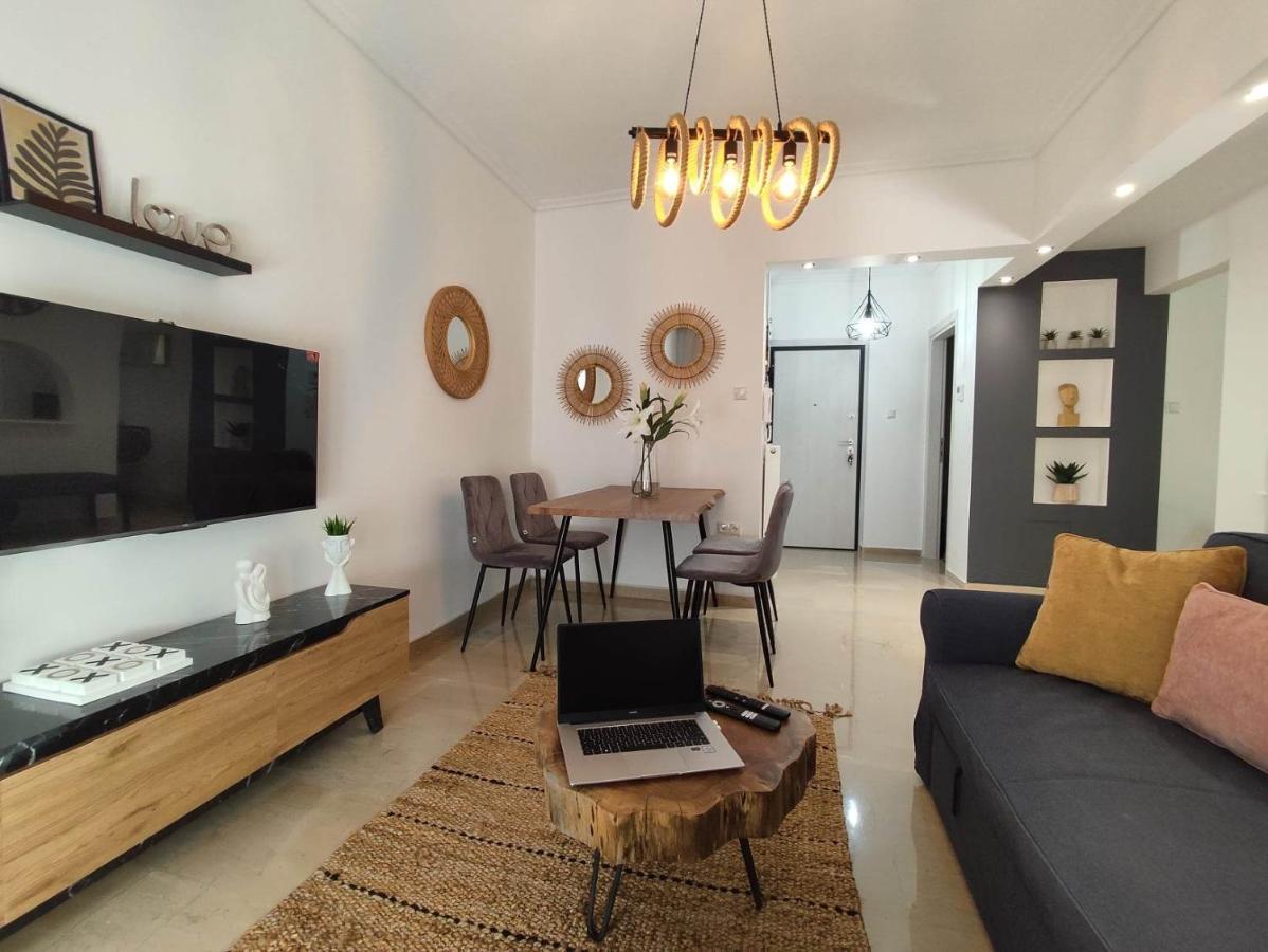 Haris Modern Apt. Near The Sea Thessaloniki Exterior photo