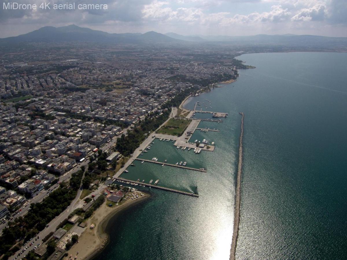 Haris Modern Apt. Near The Sea Thessaloniki Exterior photo