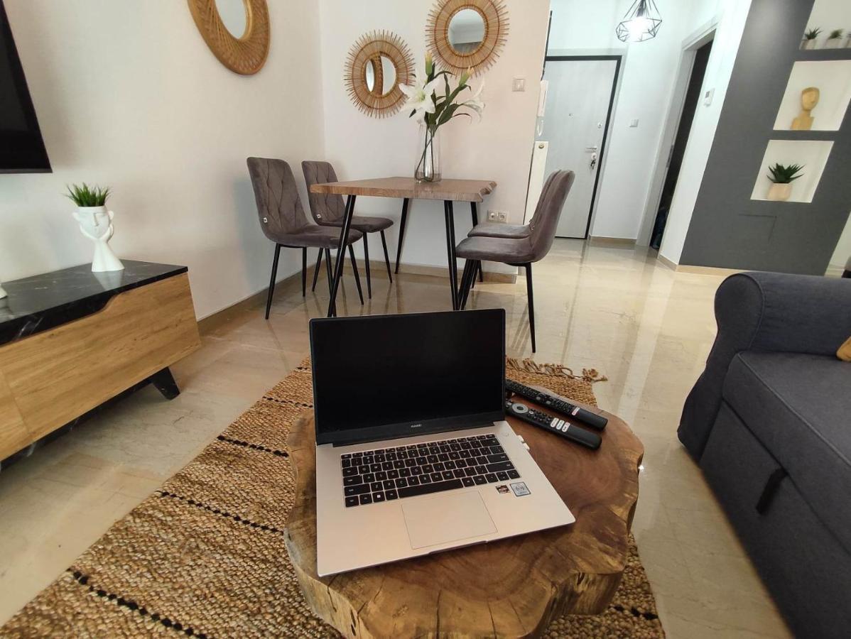 Haris Modern Apt. Near The Sea Thessaloniki Exterior photo